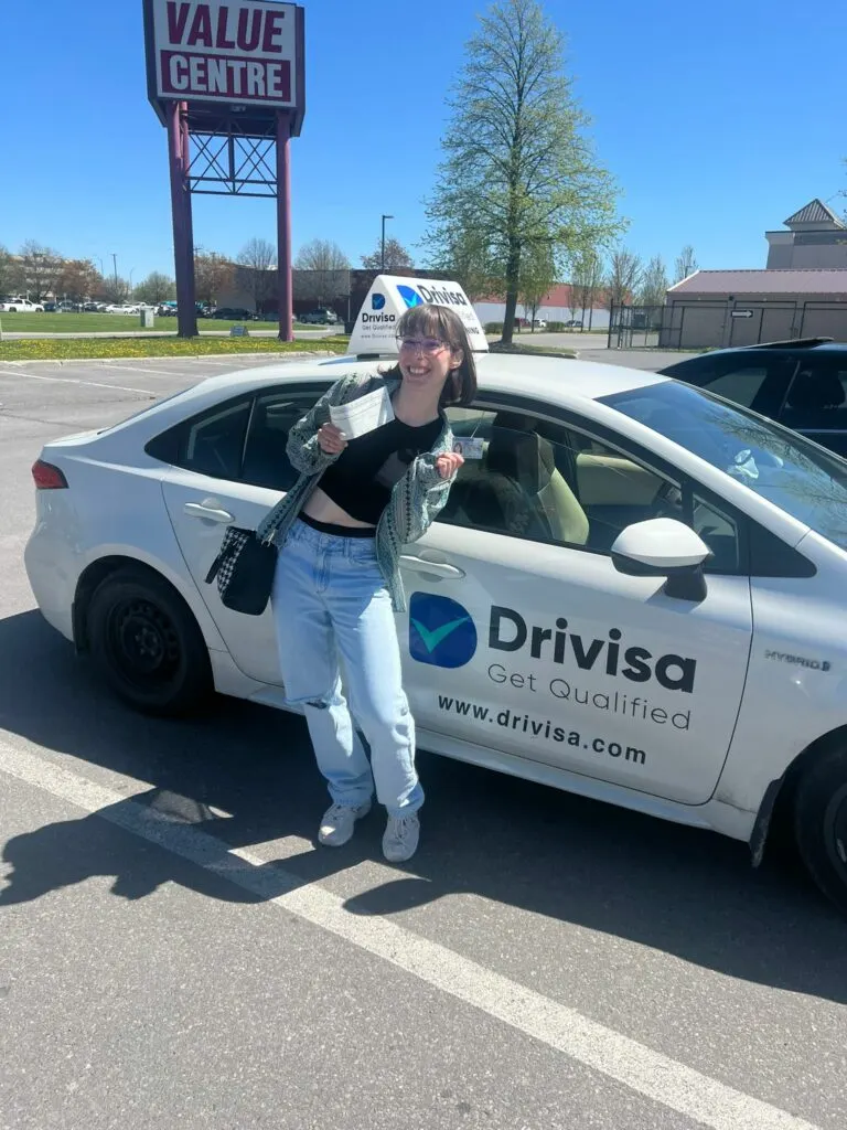 Newcomer? Simple and Clear: How to Get a Driver’s License in Ontario as a Newcomer - A 2 min Article About Driving